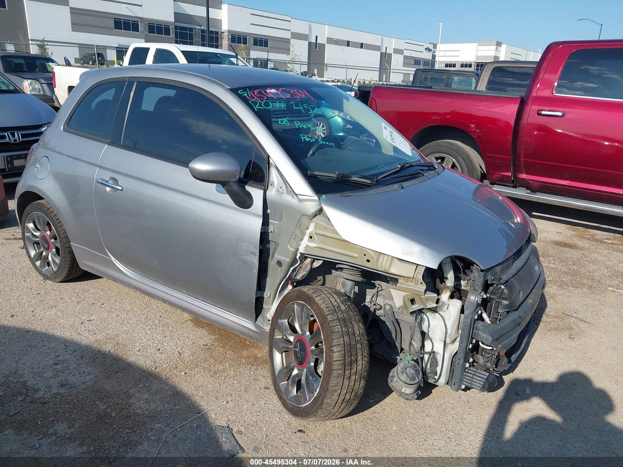 3C3CFFKR5HT****** · 2017 FIAT 500 POP
