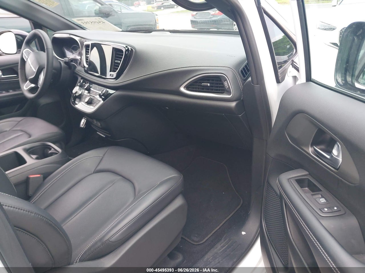 2025 CHRYSLER PACIFICA HYBRID SELECT · 5/11