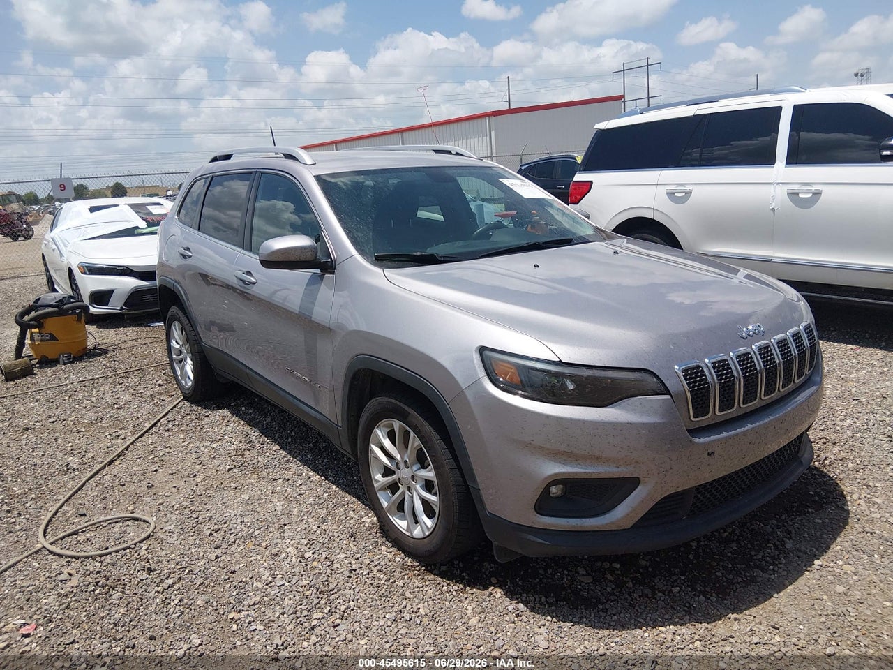 1C4PJLCB6KD****** · 2019 JEEP CHEROKEE LATITUDE FWD