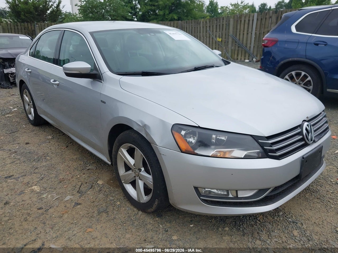 1VWAT7A37FC****** · 2015 VOLKSWAGEN PASSAT 1.8T LIMITED EDITION