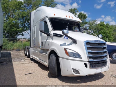 3AKJHHDR0NS****** · 2022 FREIGHTLINER NEW CASCADIA 126