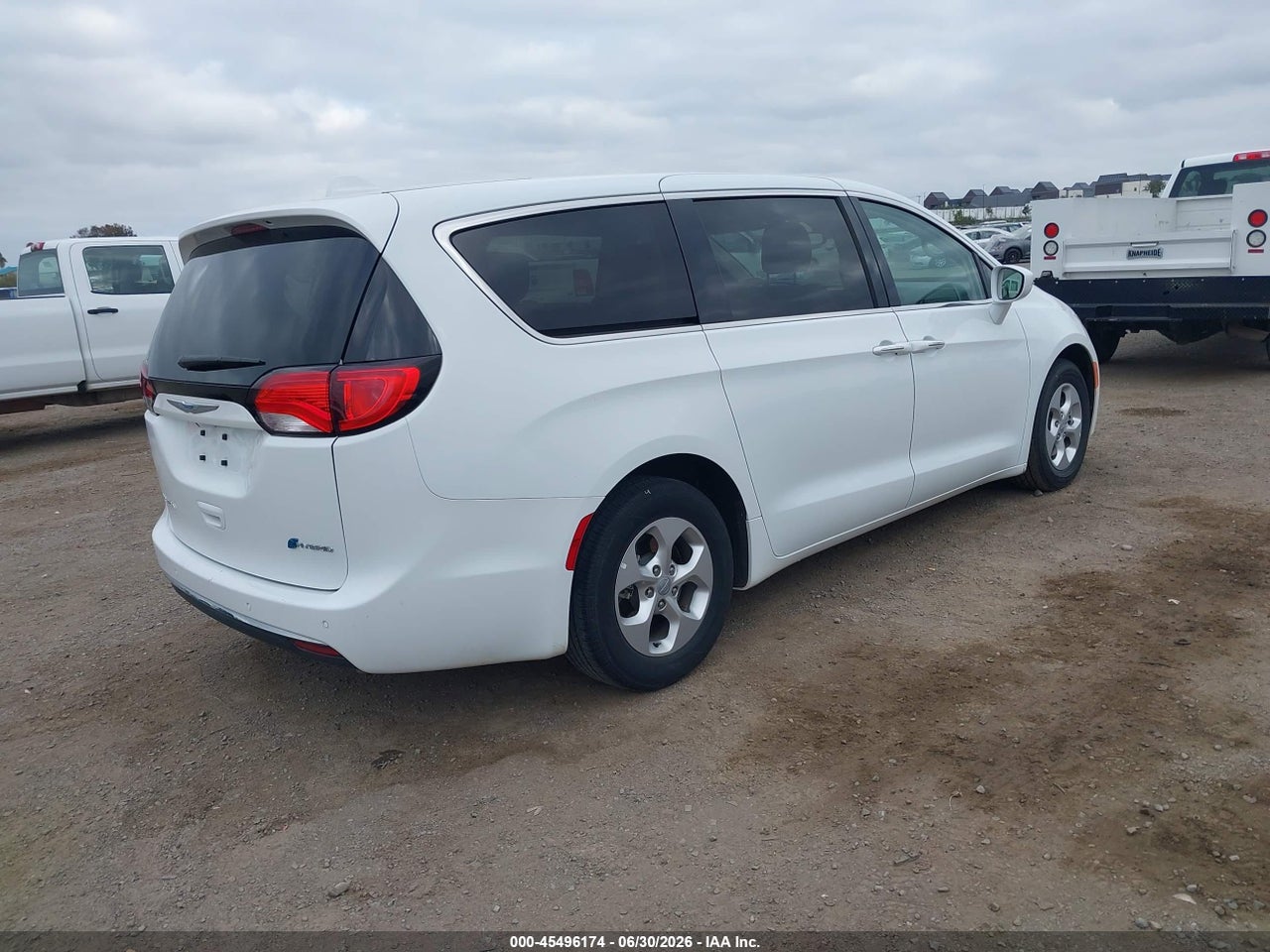 2018 CHRYSLER PACIFICA HYBRID TOURING PLUS · 4/11