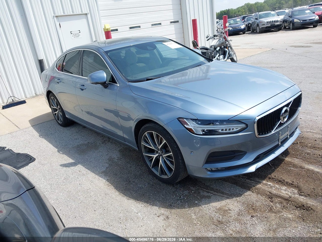 YV1A22MK1H1****** · 2017 VOLVO S90 T6 MOMENTUM