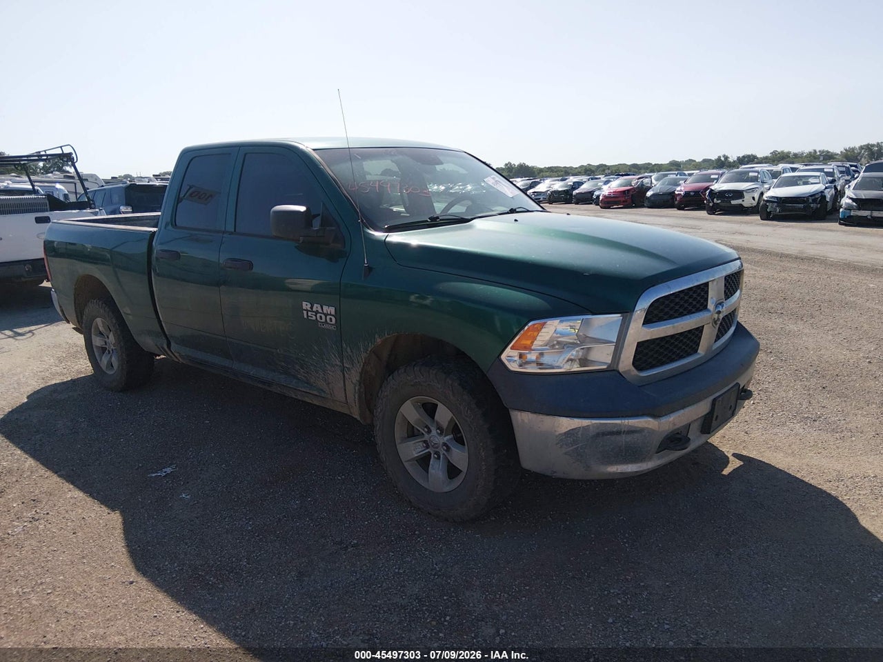 1C6RR7FG0KS****** · 2019 RAM 1500 CLASSIC TRADESMAN  4X4 6'4 BOX
