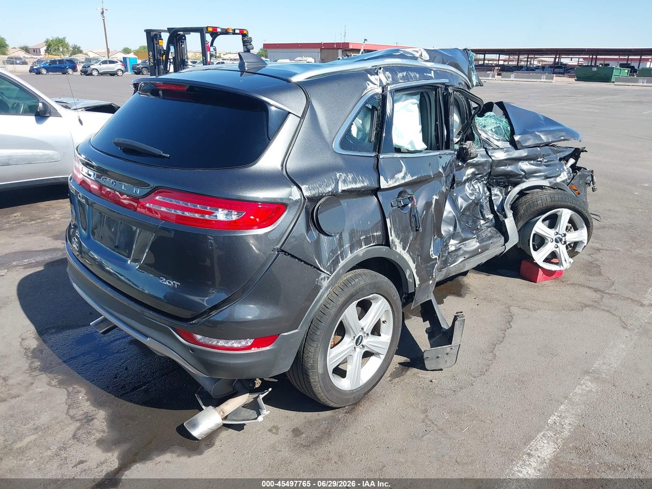 2017 LINCOLN MKC PREMIERE · 4/10