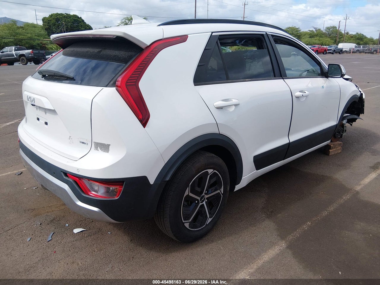 2024 KIA NIRO EX · 4/10
