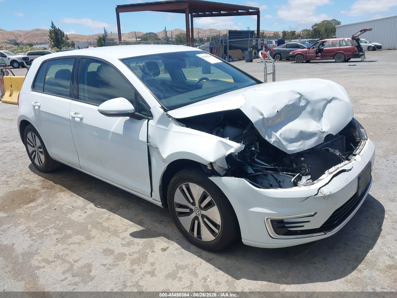 WVWKR7AU1KW****** · 2019 VOLKSWAGEN E-GOLF SE