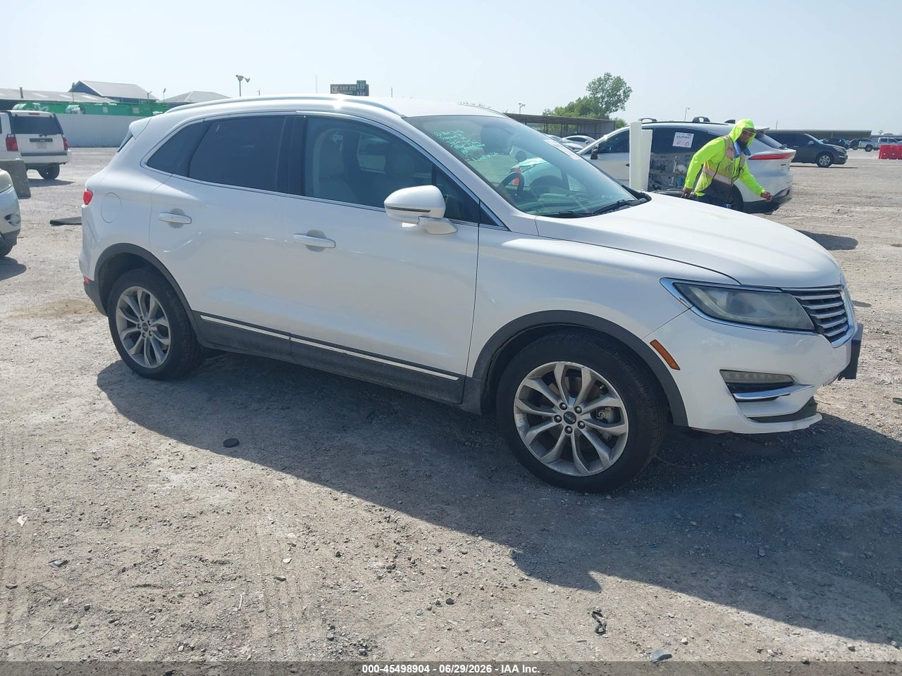5LMCJ2C93JU****** · 2018 LINCOLN MKC SELECT