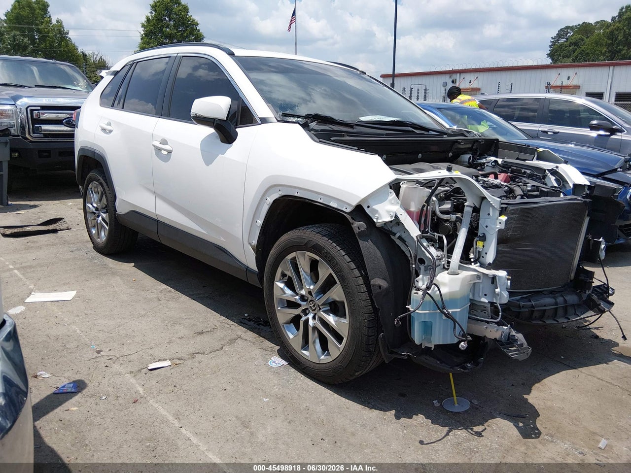 JTMC1RFVXLD****** · 2020 TOYOTA RAV4 XLE PREMIUM