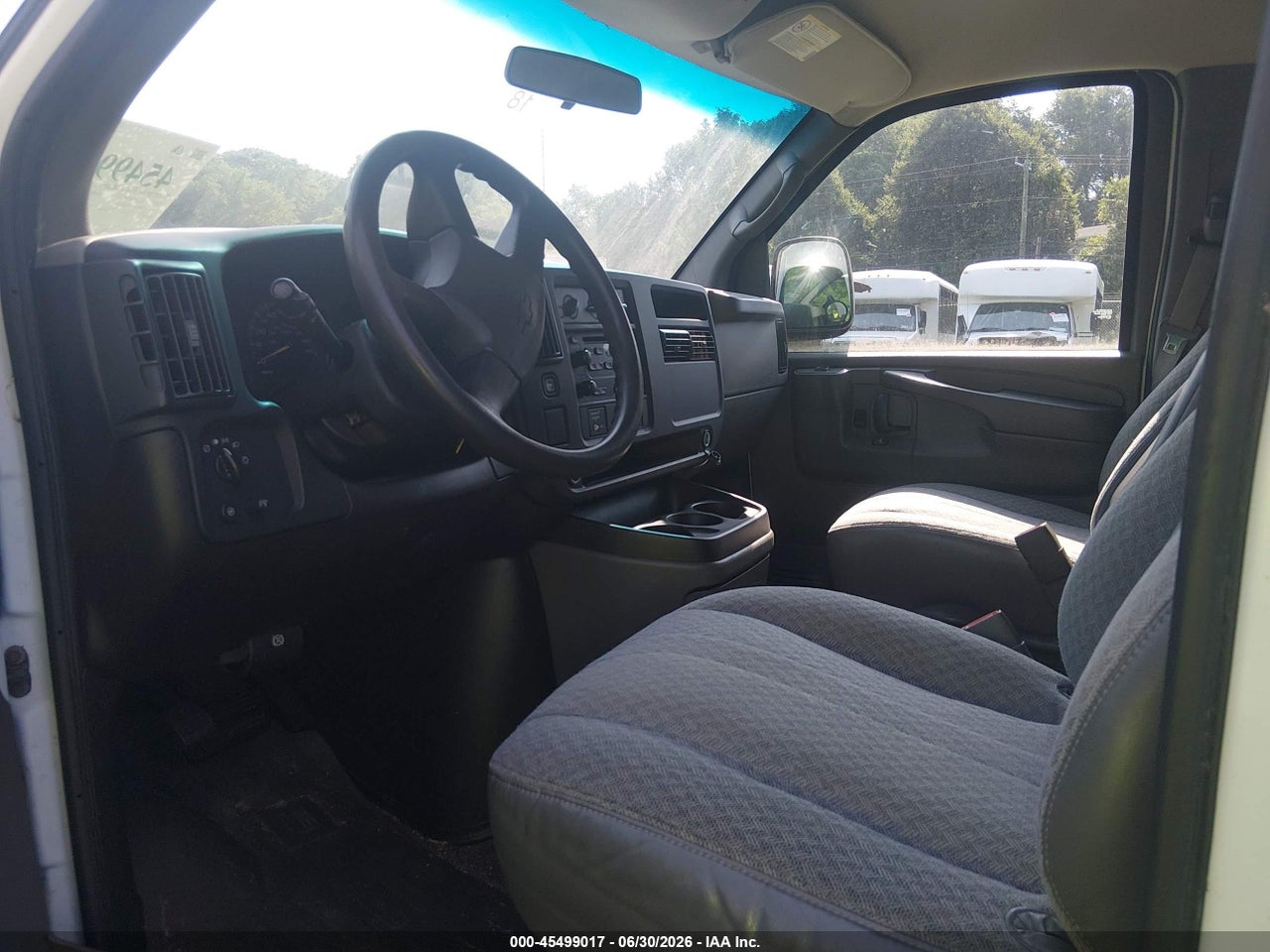 2007 CHEVROLET EXPRESS PASSENGER LS · 5/11