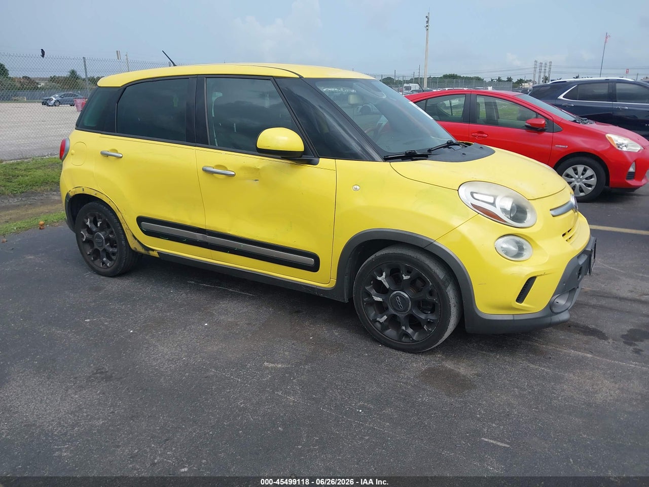 ZFBCFADH9EZ****** · 2014 FIAT 500L TREKKING