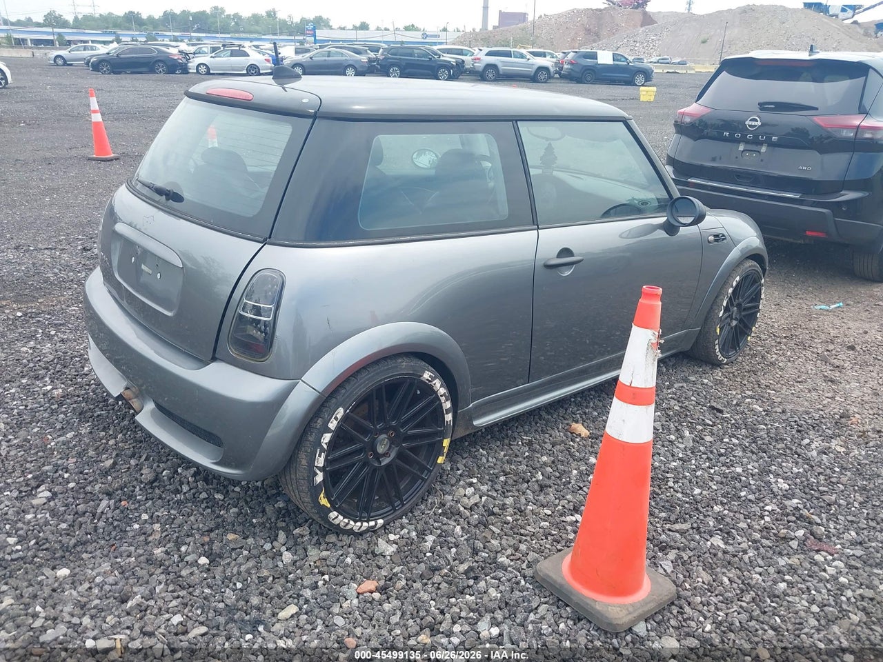 WMWRE33435T****** · 2005 MINI COOPER S   · 4/11