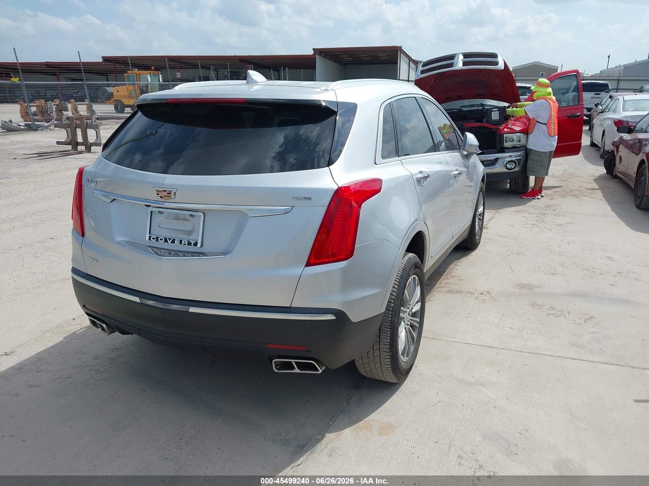 2017 CADILLAC XT5 LUXURY · 4/11