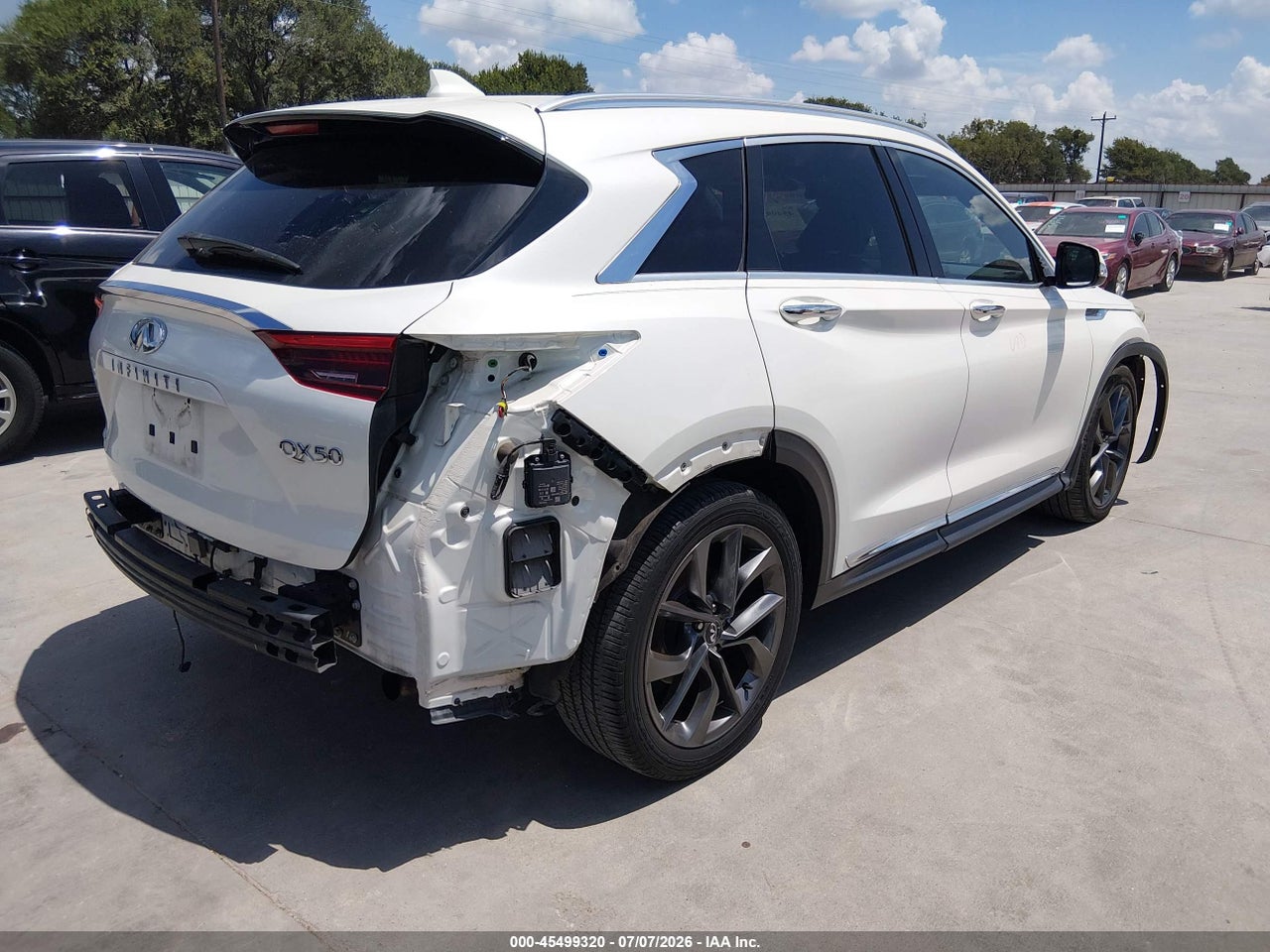 2019 INFINITI QX50 ESSENTIAL · 4/11