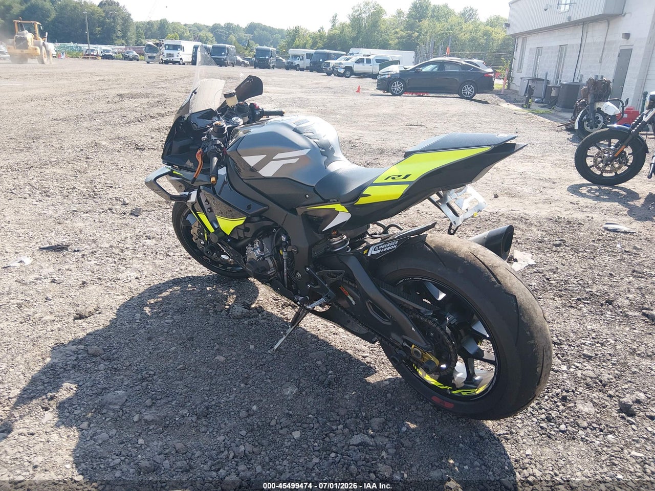 2016 YAMAHA YZFR1 · 3/11