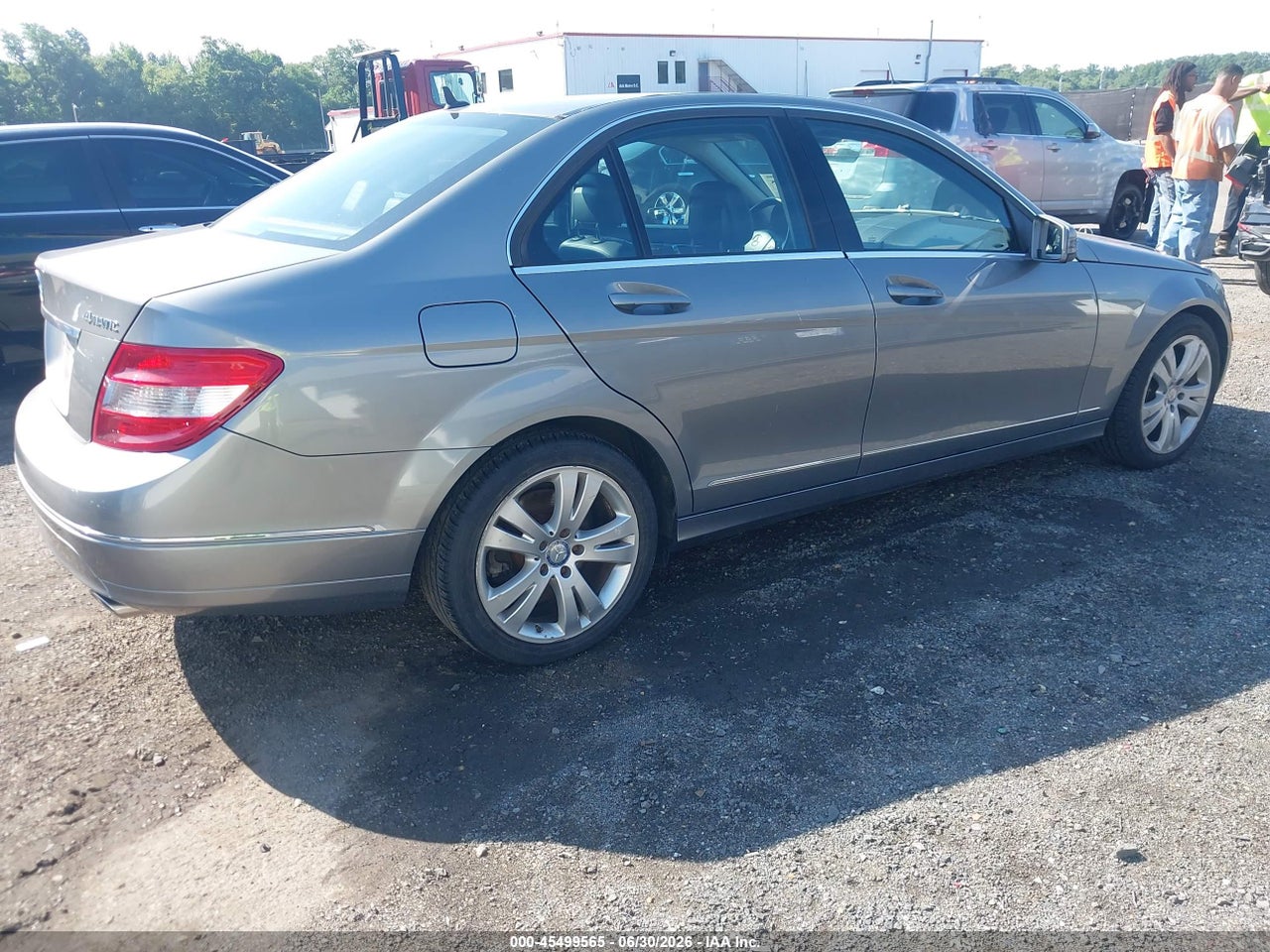 2011 MERCEDES-BENZ C 300 · 4/11