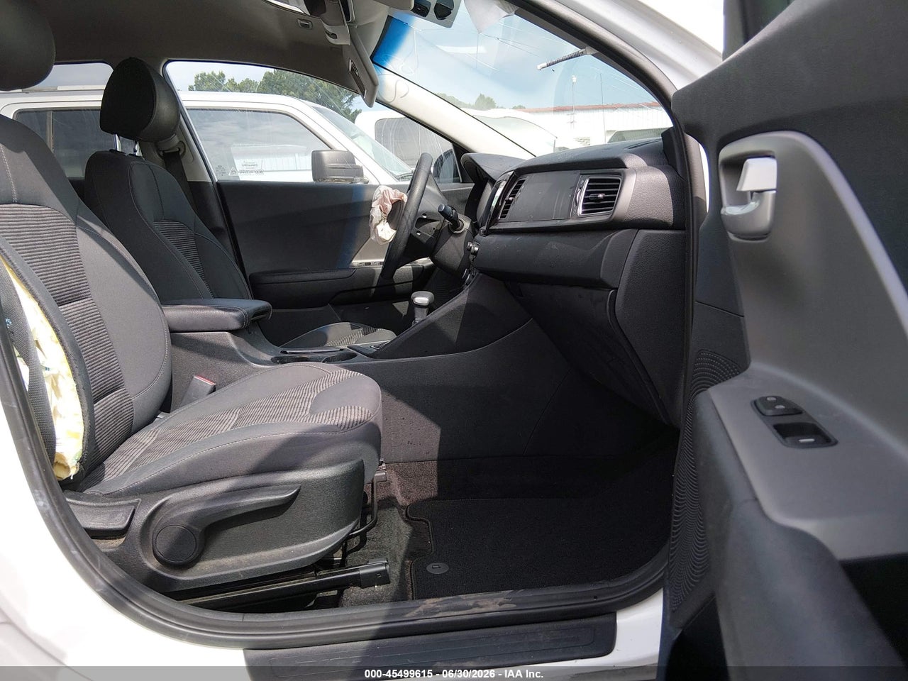 2018 KIA NIRO LX · 5/11