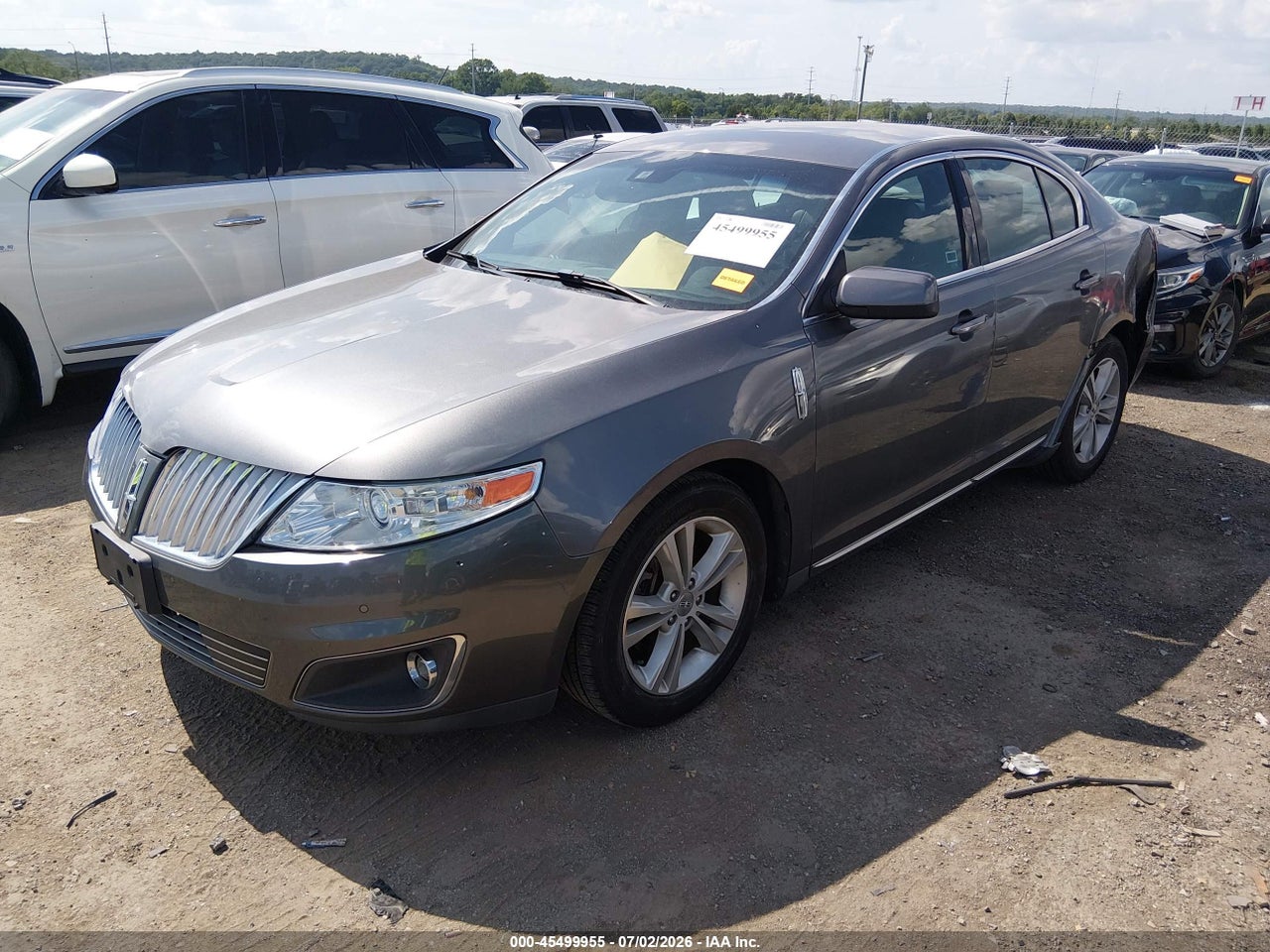 2011 LINCOLN MKS · 2/11