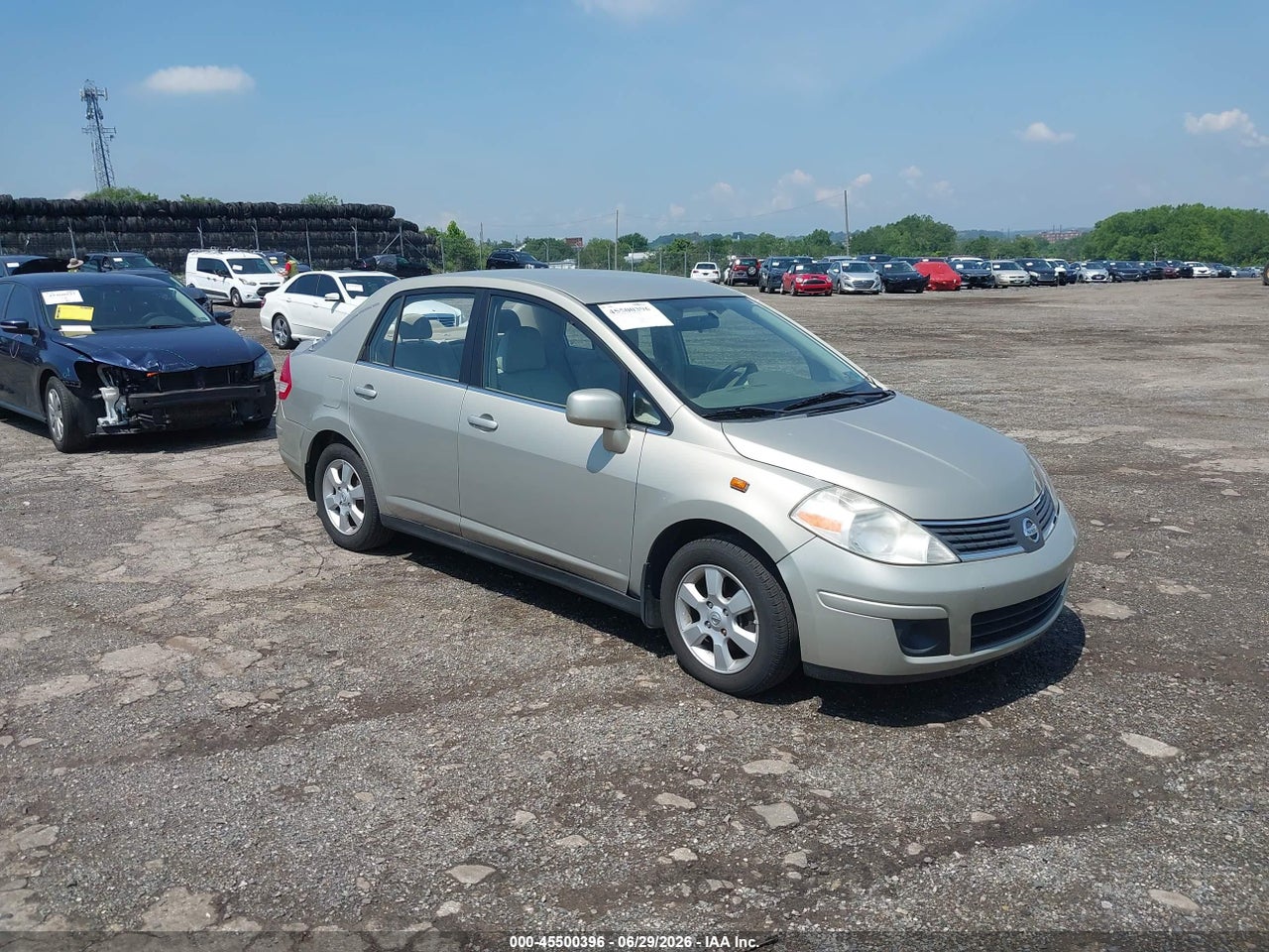 3N1BC11E37L****** · 2007 NISSAN VERSA 1.8SL