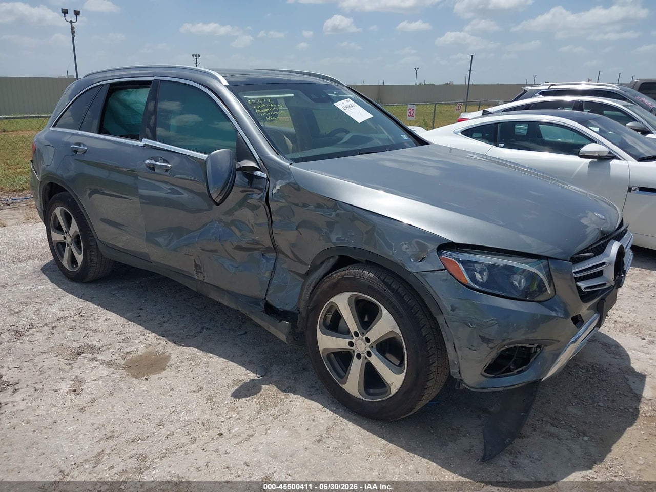 WDC0G4KB3GF****** · 2016 MERCEDES-BENZ GLC 300 4MATIC