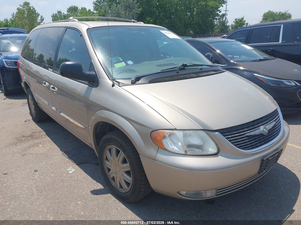 2C8GT64LX3R****** · 2003 CHRYSLER TOWN &amp; COUNTRY LIMITED