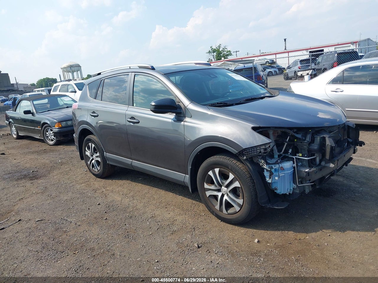 JTMBFREV2HJ****** · 2017 TOYOTA RAV4 LE