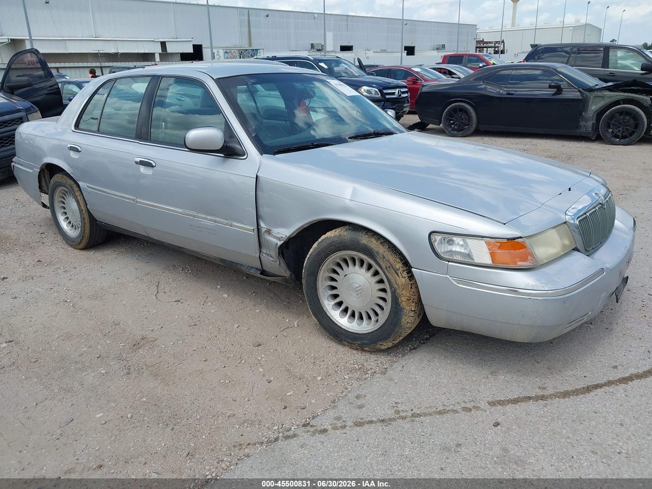 2MEFM75W81X****** · 2001 MERCURY GRAND MARQUIS LS