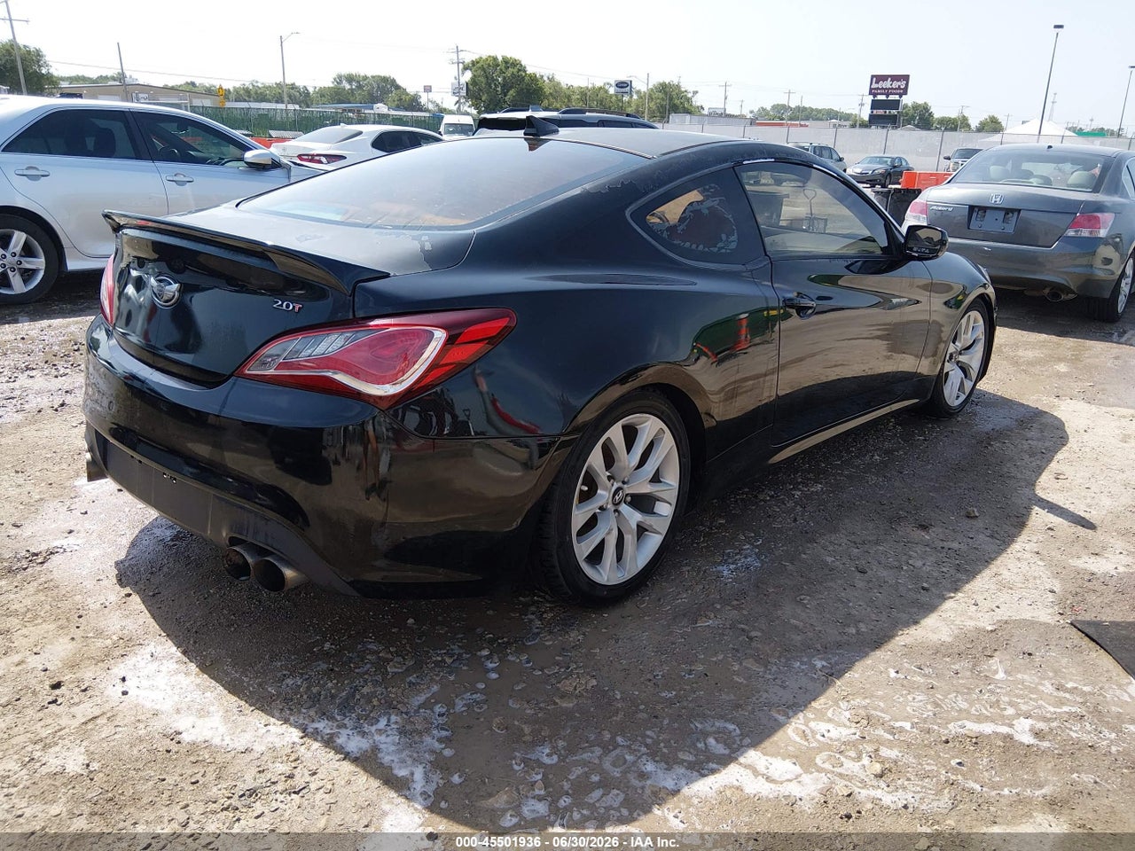 2013 HYUNDAI GENESIS 2.0T PREMIUM · 4/11