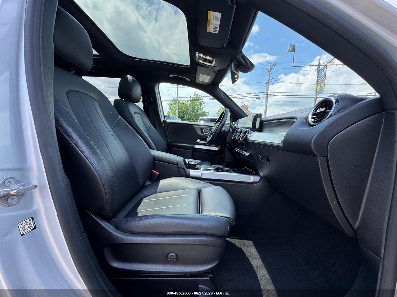 2021 MERCEDES-BENZ GLB 250 4MATIC · 5/10
