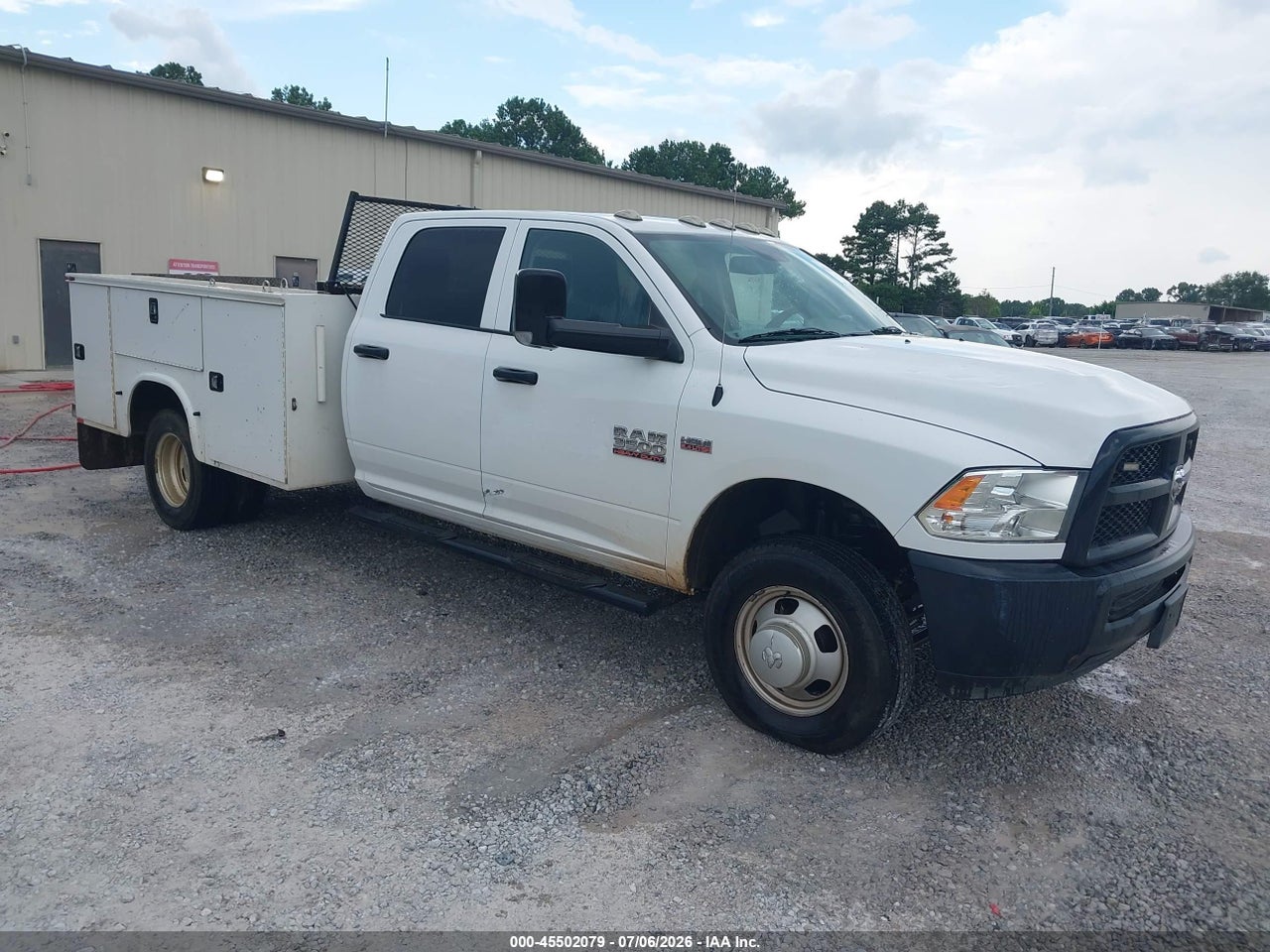 3C7WRSCJ9JG****** · 2018 RAM 3500 CHASSIS TRADESMAN/SLT/LARAMIE
