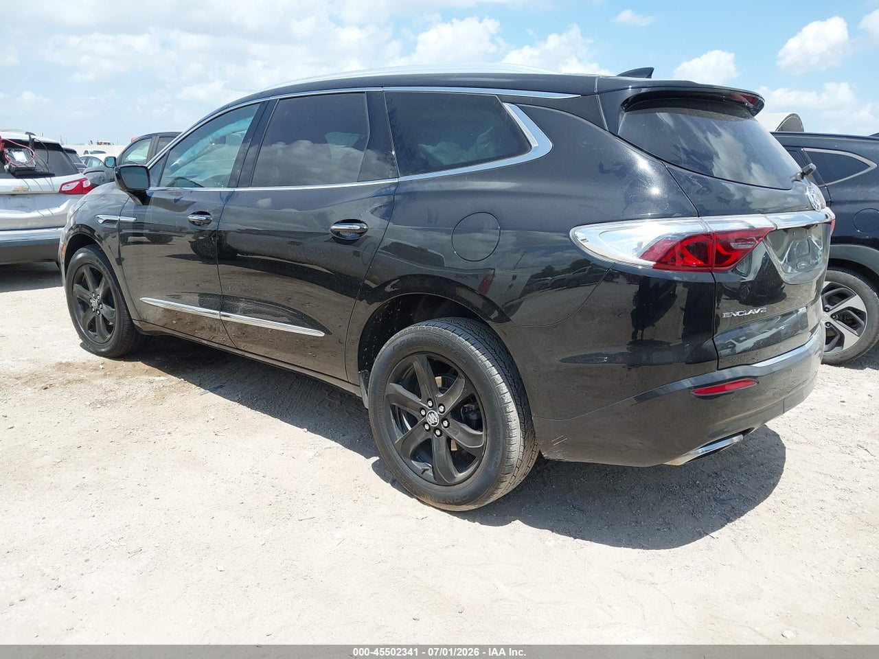 2024 BUICK ENCLAVE ESSENCE FWD · 3/10