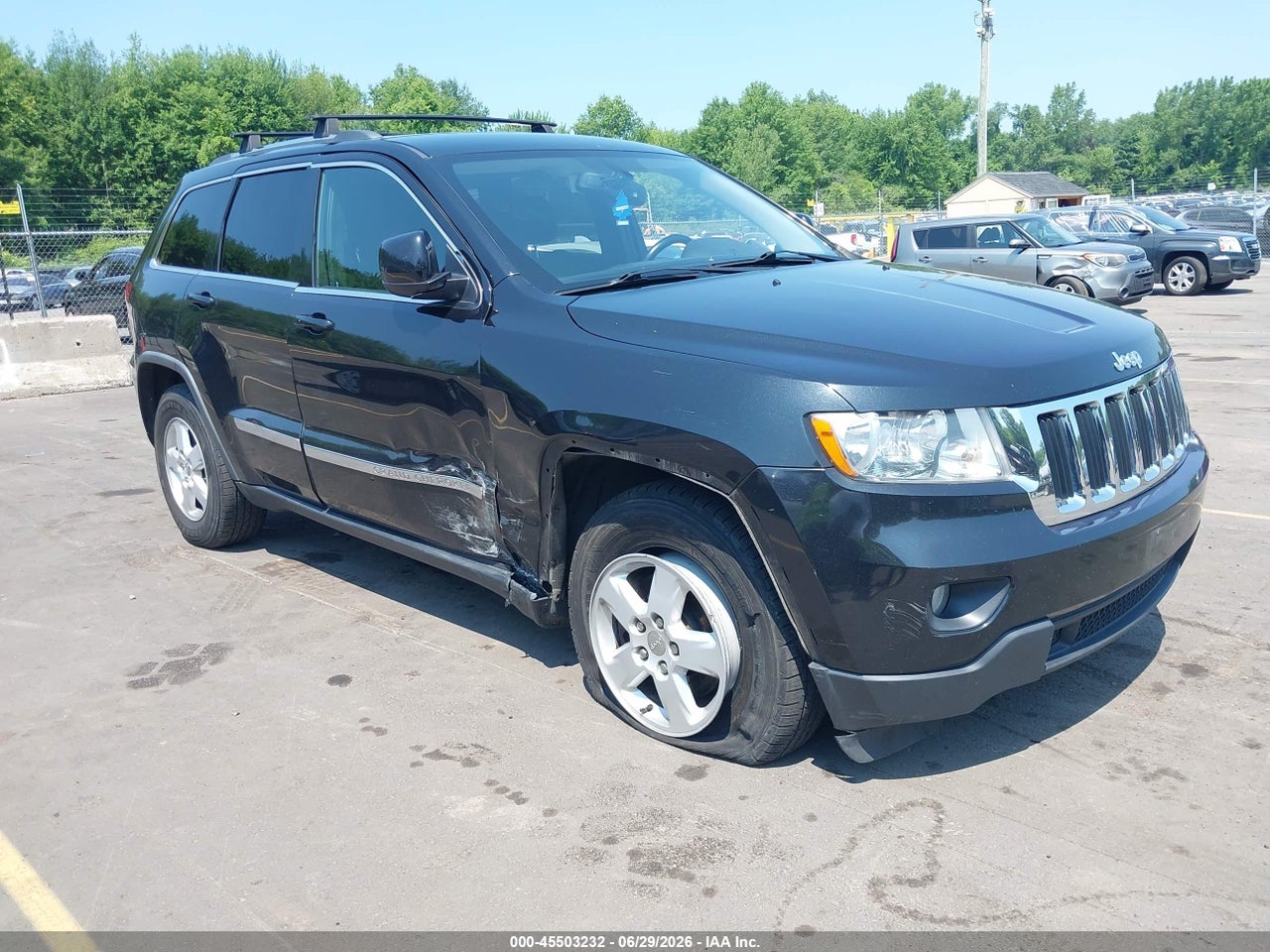 1J4RR4GG5BC****** · 2011 JEEP GRAND CHEROKEE LAREDO