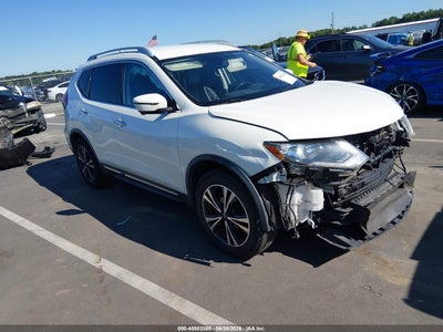 JN8AT2MT7JW****** · 2018 NISSAN ROGUE SL
