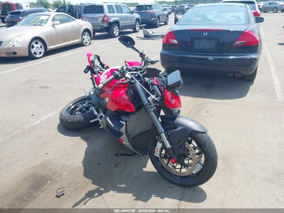 ZDMFAKNW7MB****** · 2021 DUCATI STREETFIGHTER V4/V4S