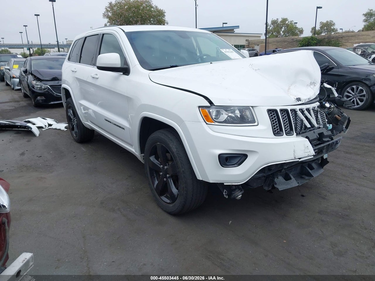 1C4RJEAG1FC****** · 2015 JEEP GRAND CHEROKEE ALTITUDE