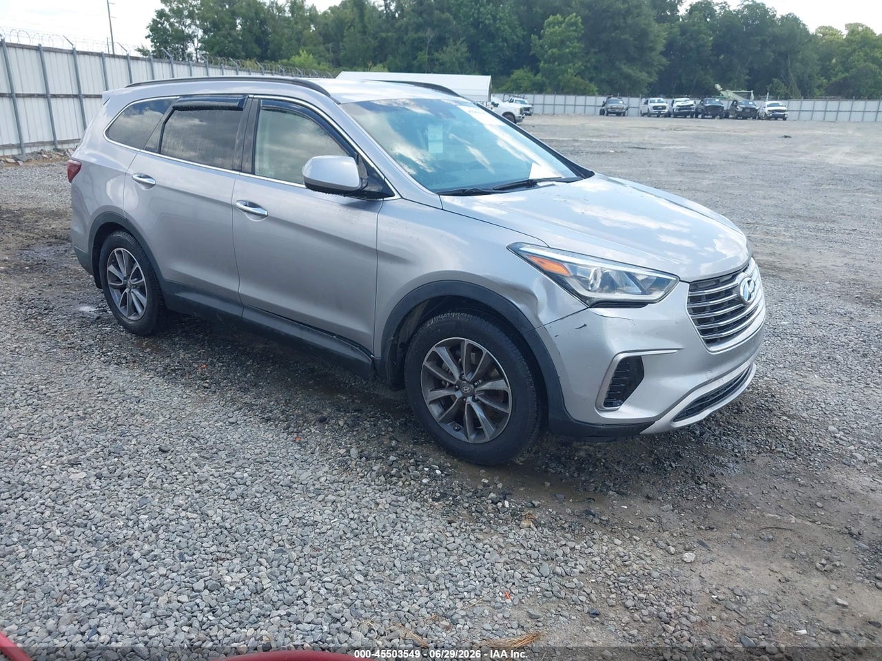 KM8SM4HF6JU****** · 2018 HYUNDAI SANTA FE SE
