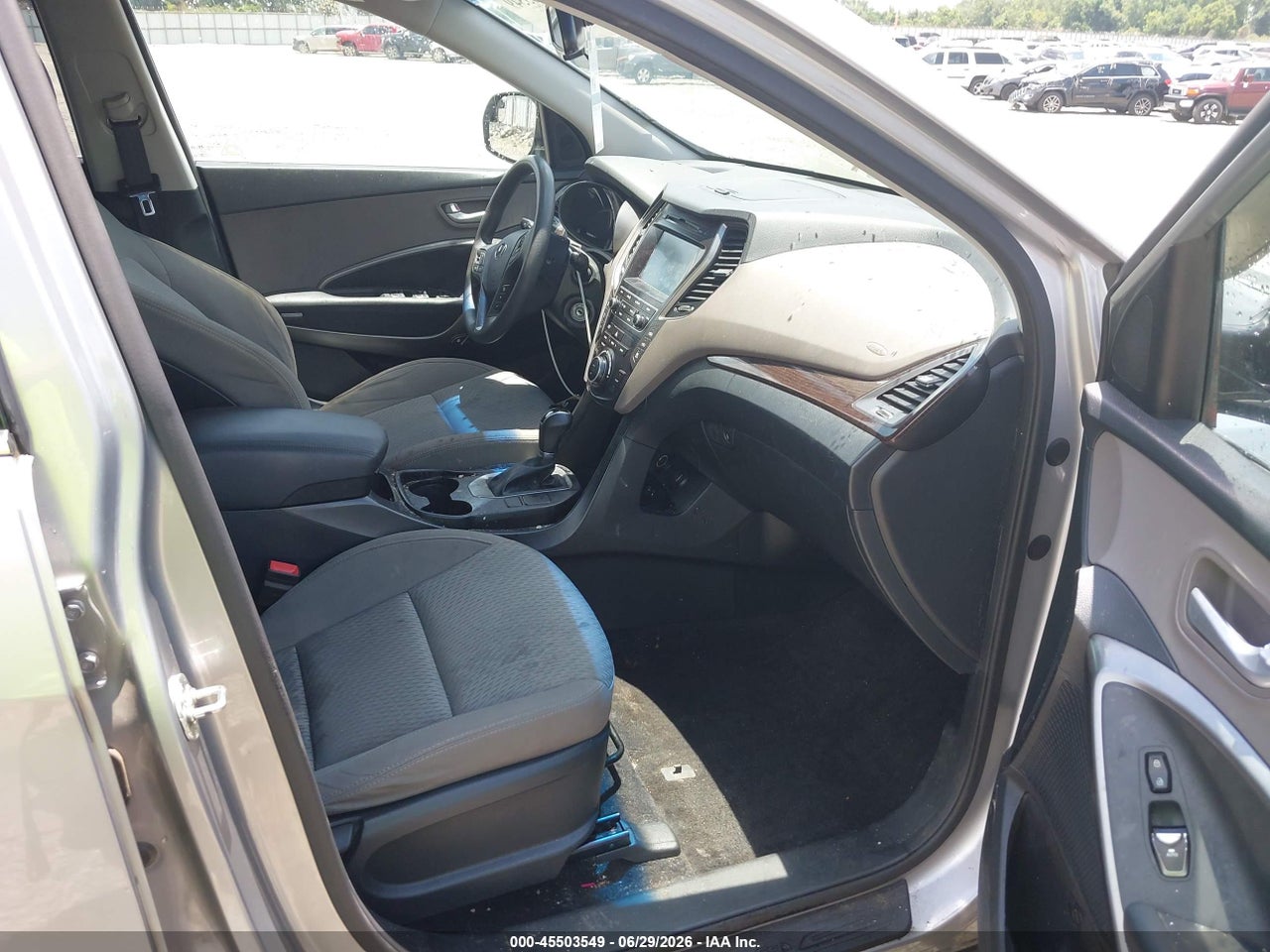 2018 HYUNDAI SANTA FE SE · 5/11