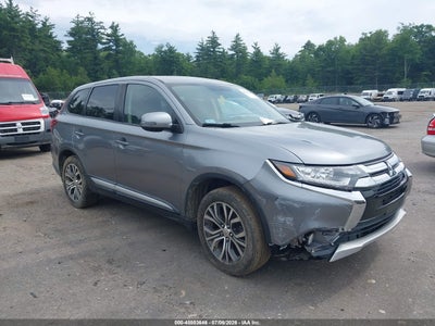 JA4AZ3A38JZ****** · 2018 MITSUBISHI OUTLANDER SE