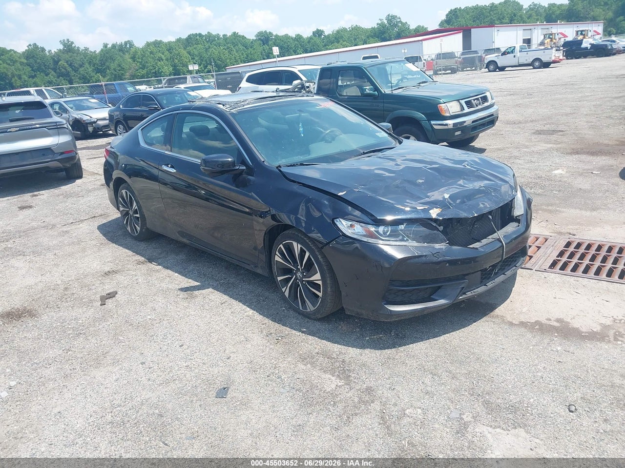 1HGCT1B7XHA****** · 2017 HONDA ACCORD EX