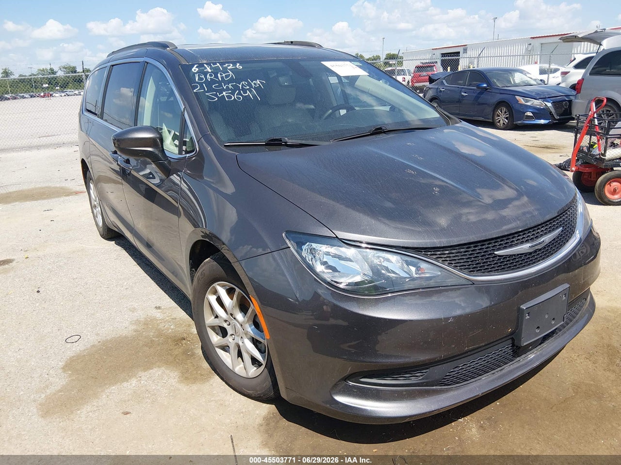 2C4RC1DG0MR****** · 2021 CHRYSLER VOYAGER LXI