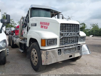 1M1PN4GY7SM****** · 2025 MACK PINNACLE