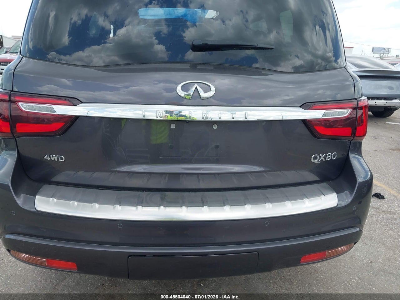2022 INFINITI QX80 LUXE AWD · 6/11