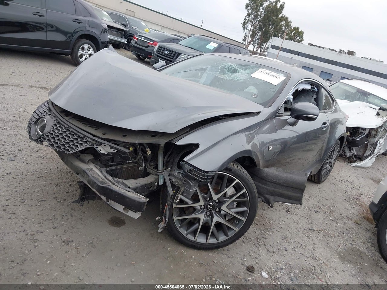 2016 LEXUS RC 200T   · 2/10