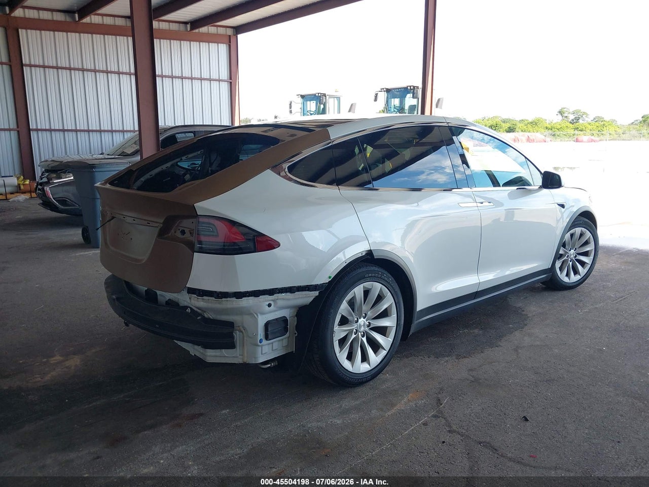 2018 TESLA MODEL X 100D/75D/P100D · 4/11