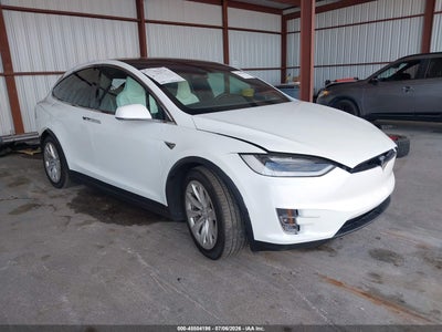 5YJXCBE22JF****** · 2018 TESLA MODEL X 100D/75D/P100D