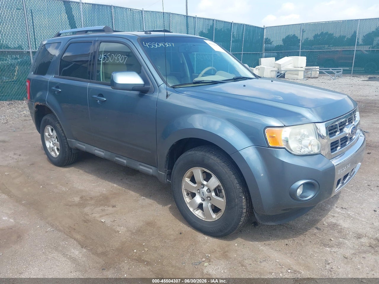 1FMCU9EGXAK****** · 2010 FORD ESCAPE LIMITED