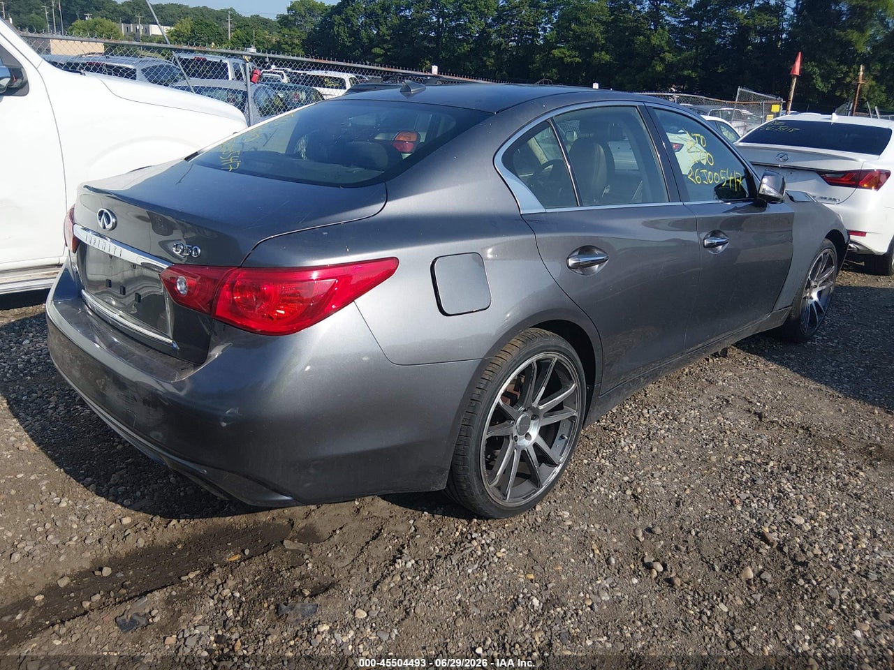 2015 INFINITI Q50 PREMIUM · 4/10