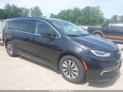 2022 CHRYSLER PACIFICA