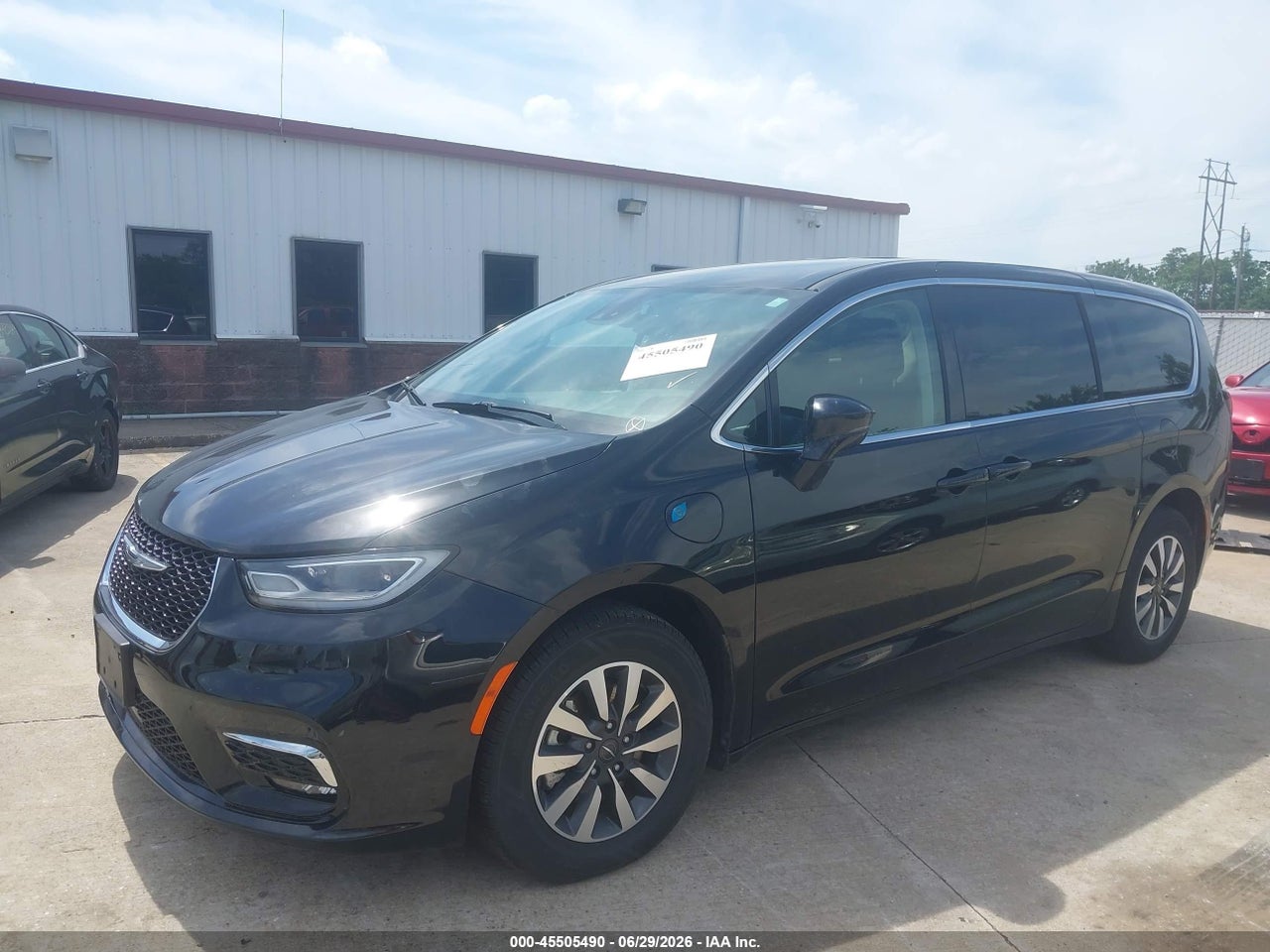 2022 CHRYSLER PACIFICA · 2/11