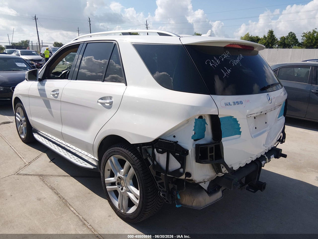 2015 MERCEDES-BENZ ML 350   · 3/11